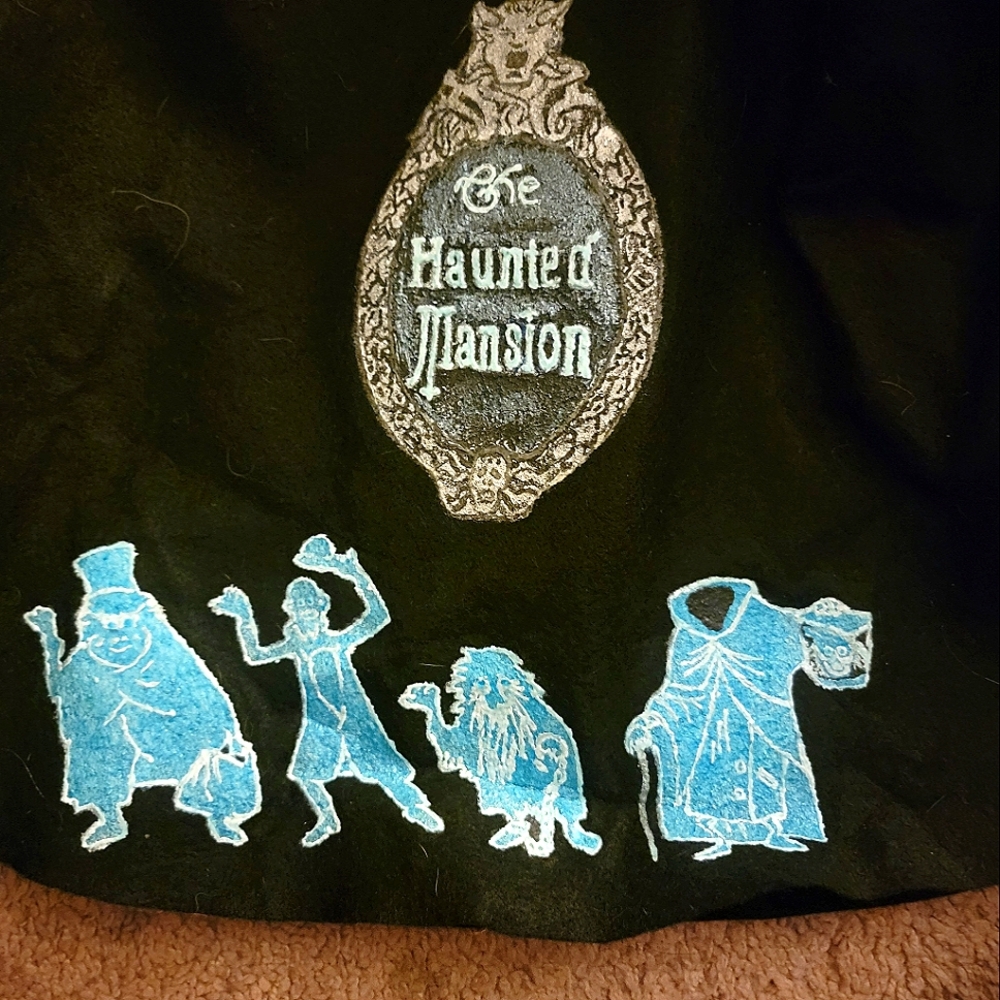 Haunted mansion skirt